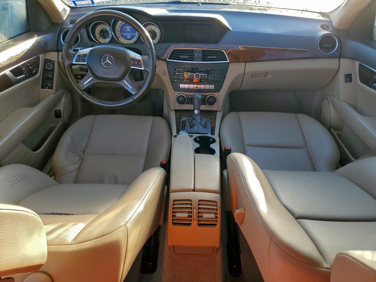 2013 MERCEDES-BENZ C 250 photo 8