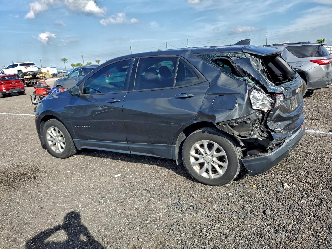 2018 CHEVROLET EQUINOX LS photo 2