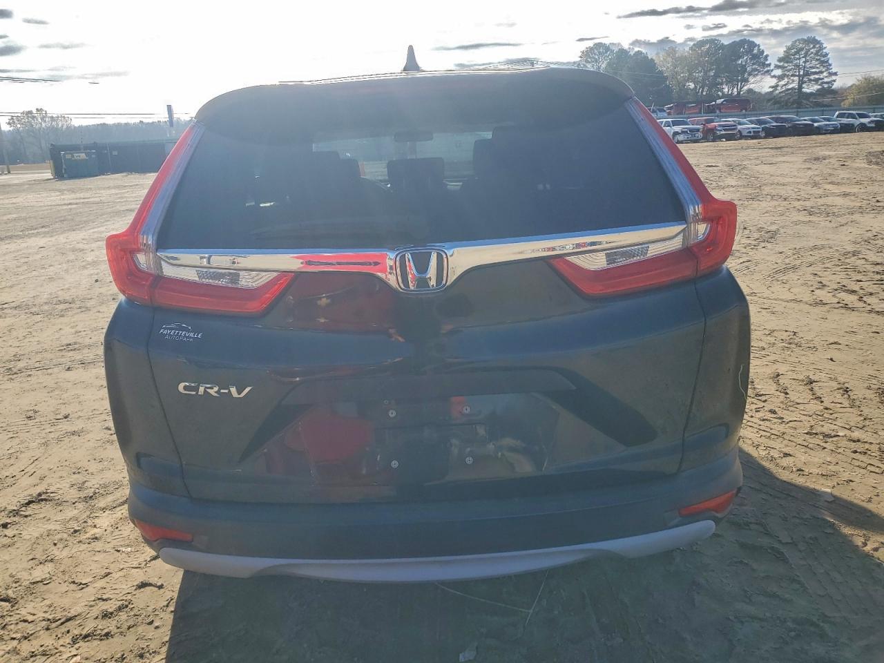 2017 HONDA CR-V LX photo 11