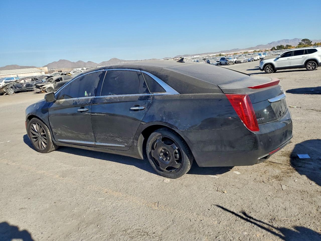 2013 CADILLAC XTS PLATINUM photo 2