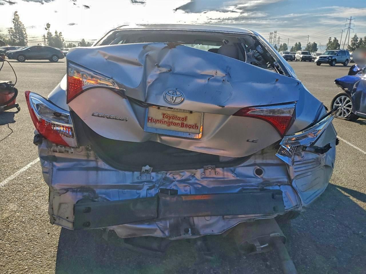 2016 TOYOTA COROLLA L photo 6