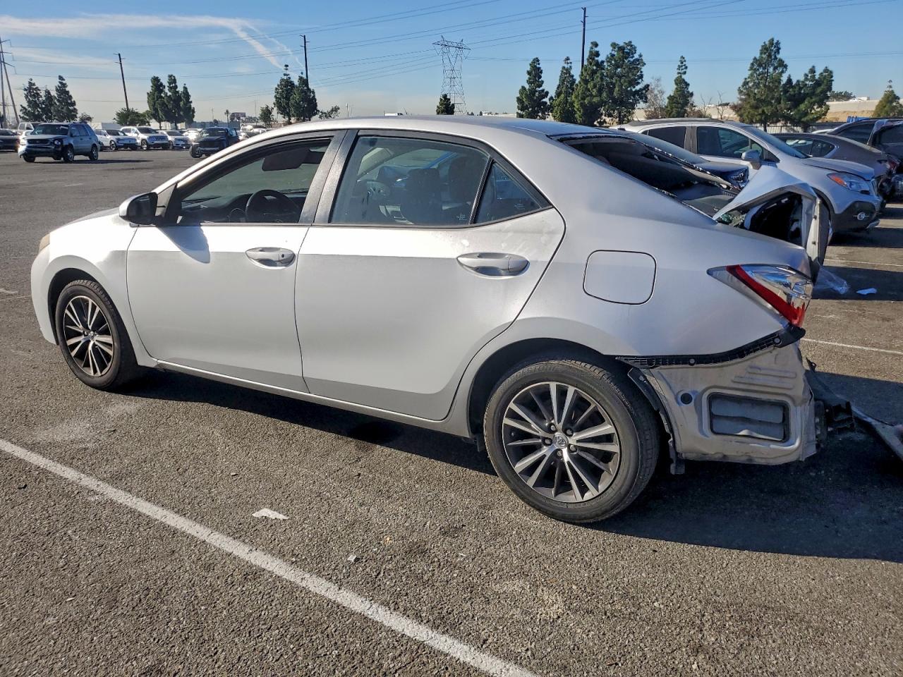 2016 TOYOTA COROLLA L photo 2