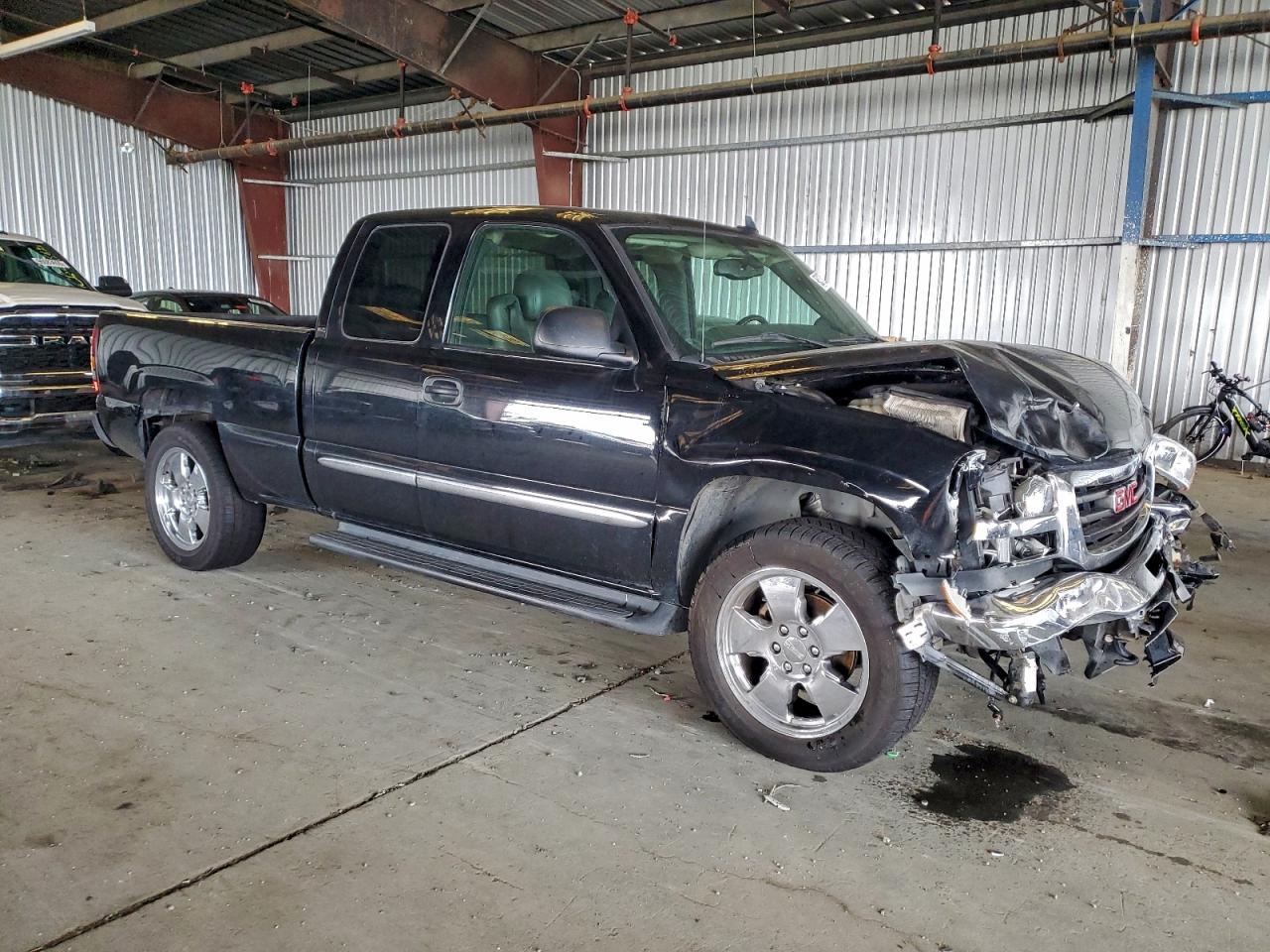 2006 GMC NEW SIERRA K1500 photo 4