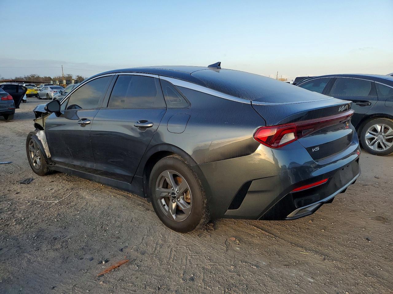 2023 KIA K5 LXS photo 2