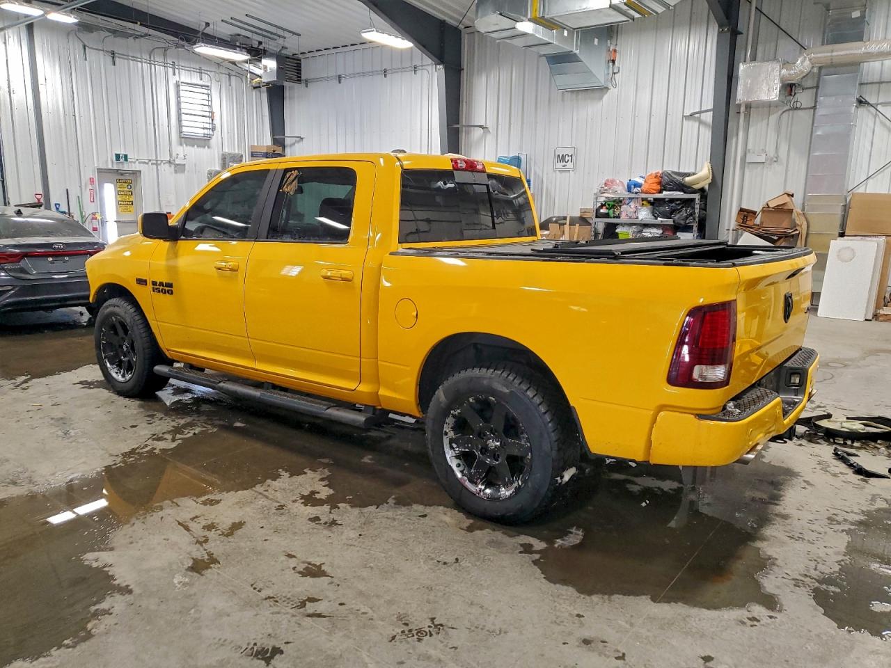 2016 RAM 1500 SPORT photo 3
