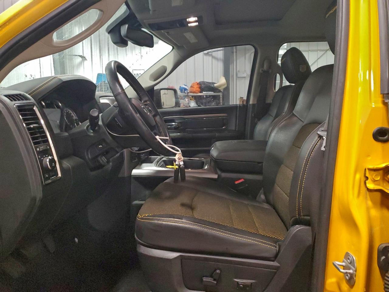 2016 RAM 1500 SPORT photo 13