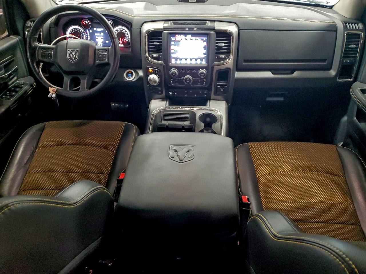 2016 RAM 1500 SPORT photo 15