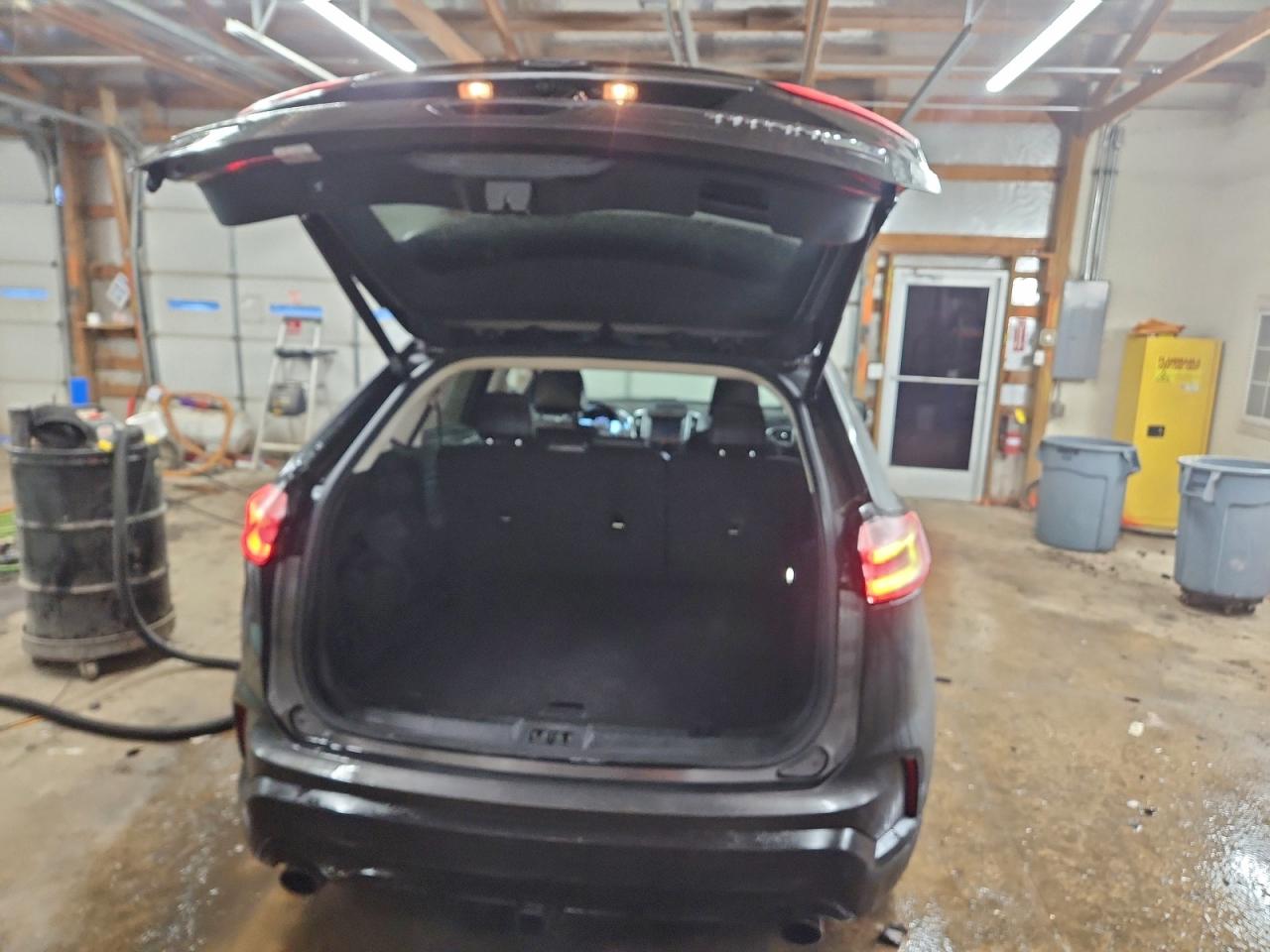 2020 FORD EDGE TITANIUM photo 16