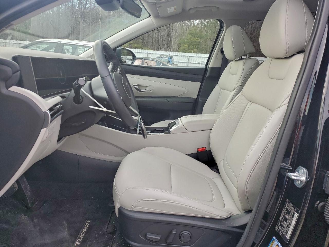 2025 HYUNDAI TUCSON SEL photo 13
