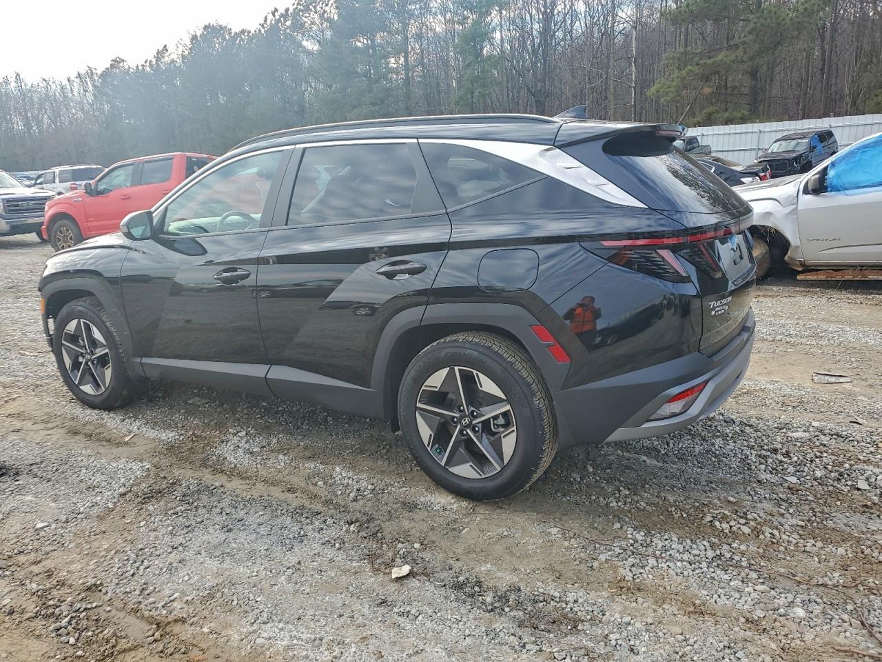 2025 HYUNDAI TUCSON SEL photo 3