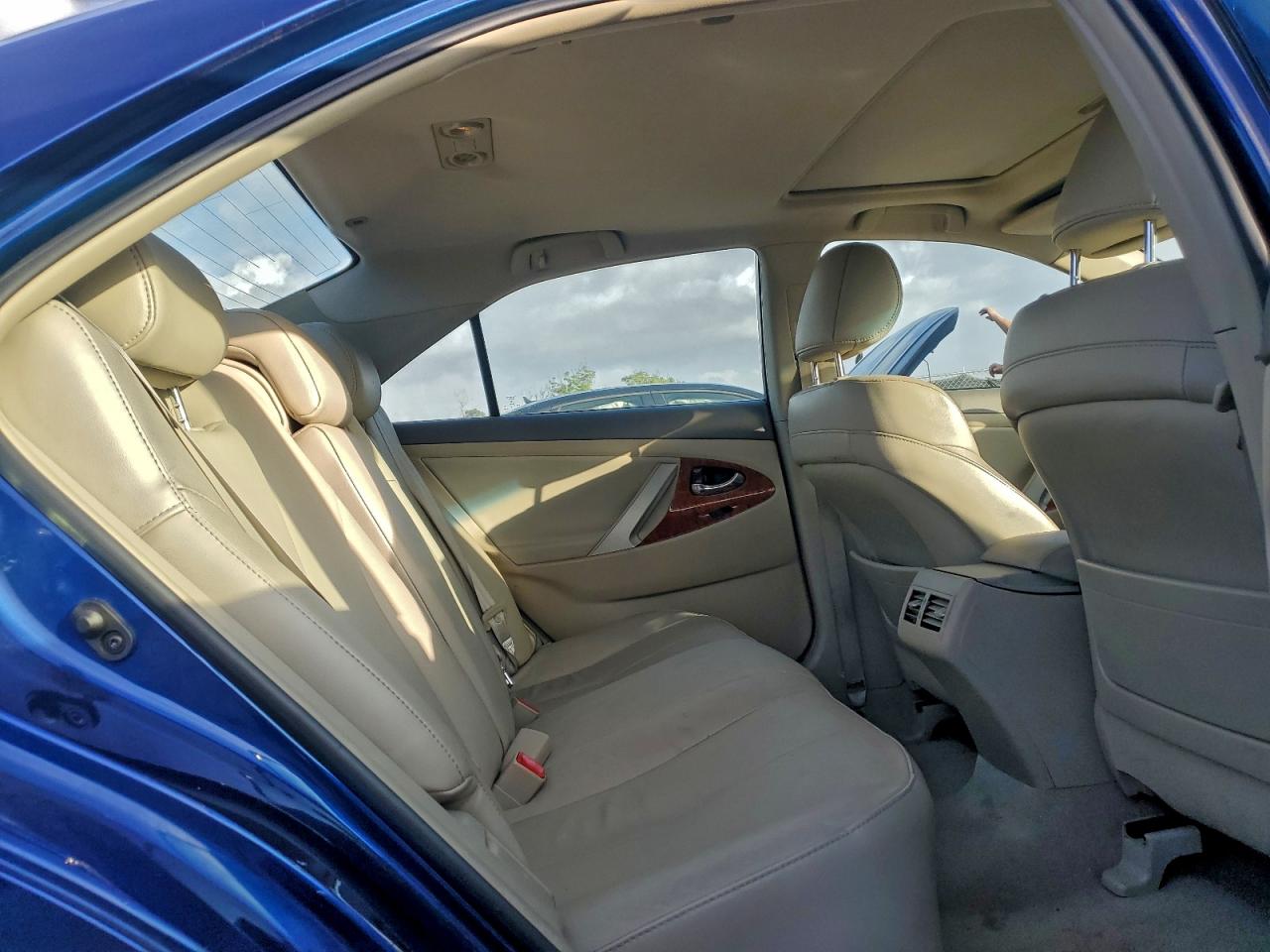 2009 TOYOTA CAMRY BASE photo 19