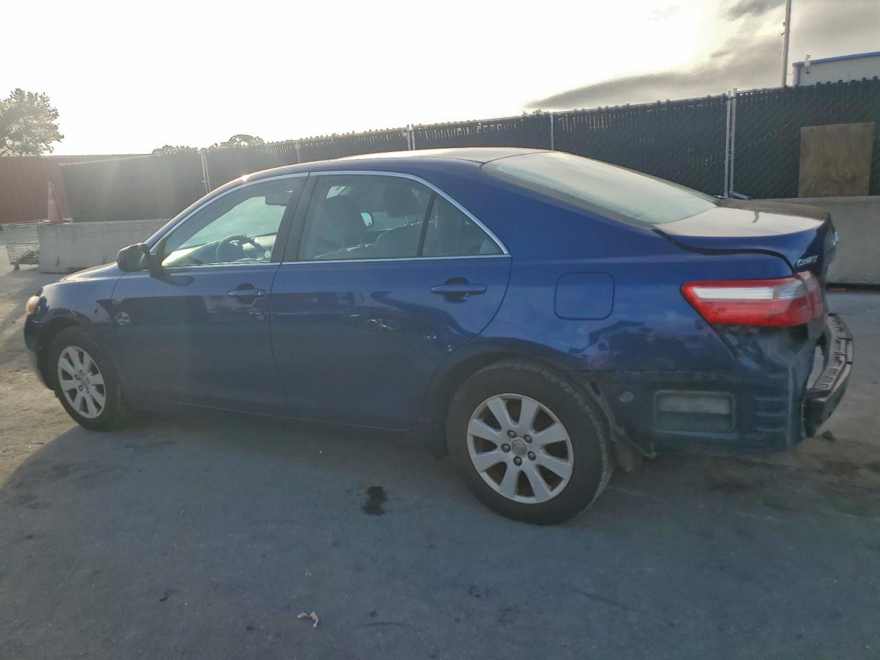 2009 TOYOTA CAMRY BASE photo 3
