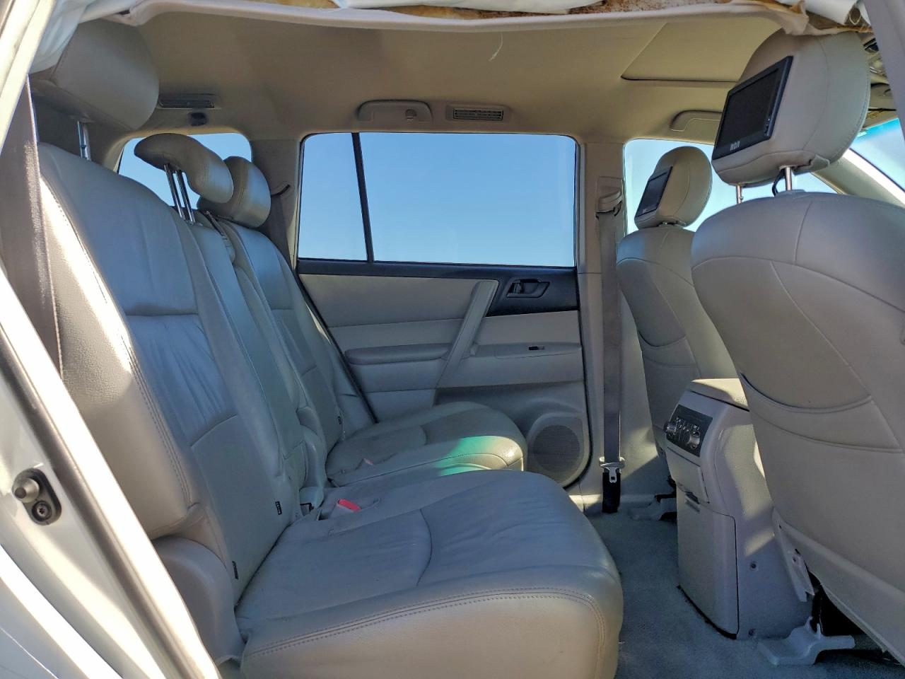 2008 TOYOTA HIGHLANDER photo 11