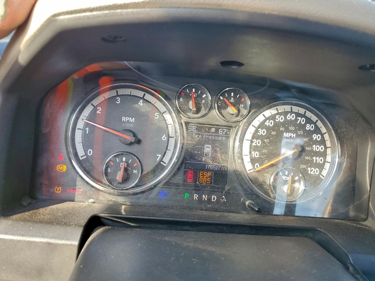 2010 DODGE RAM 1500 photo 9