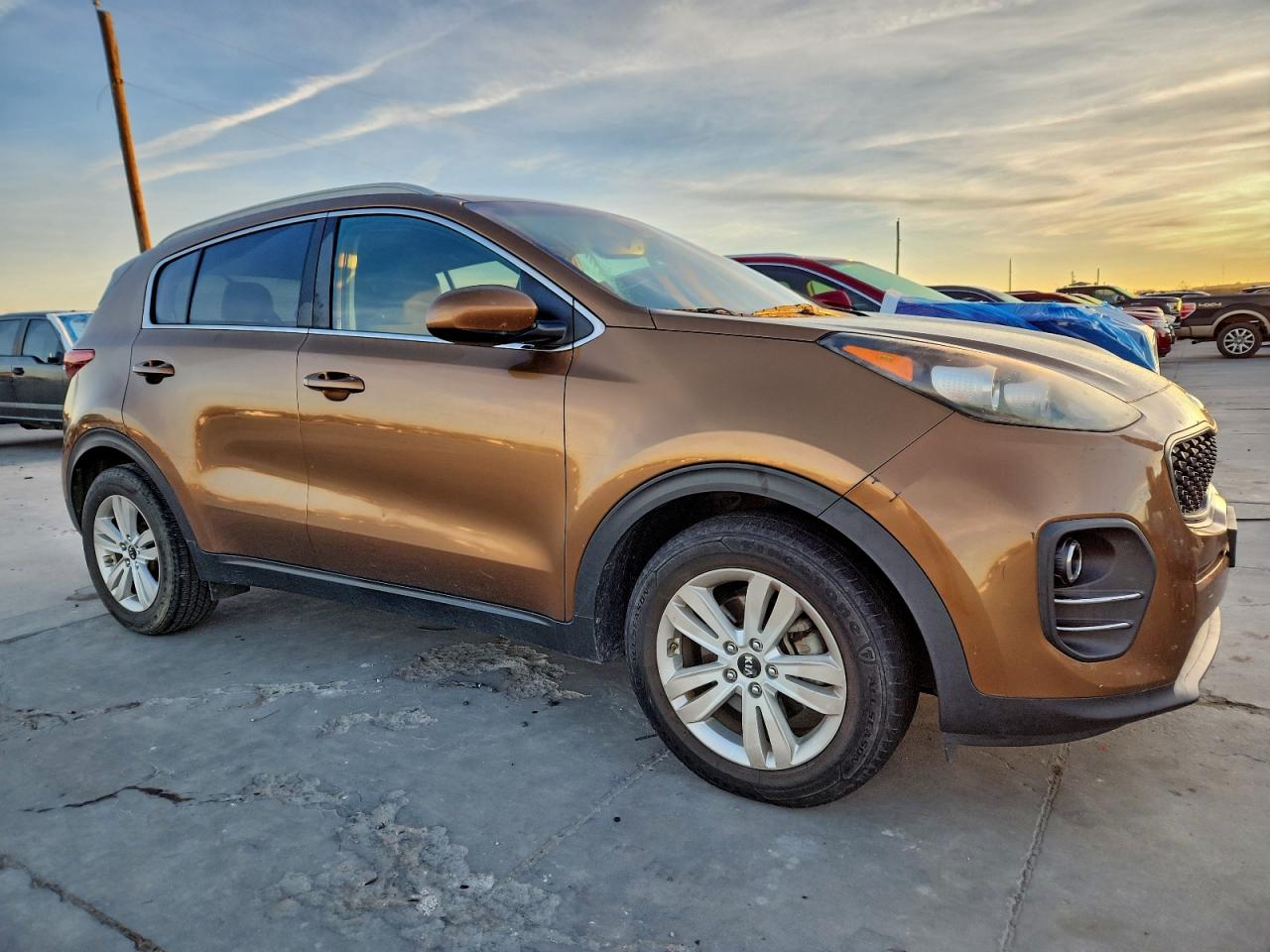 2017 KIA SPORTAGE LX photo 4