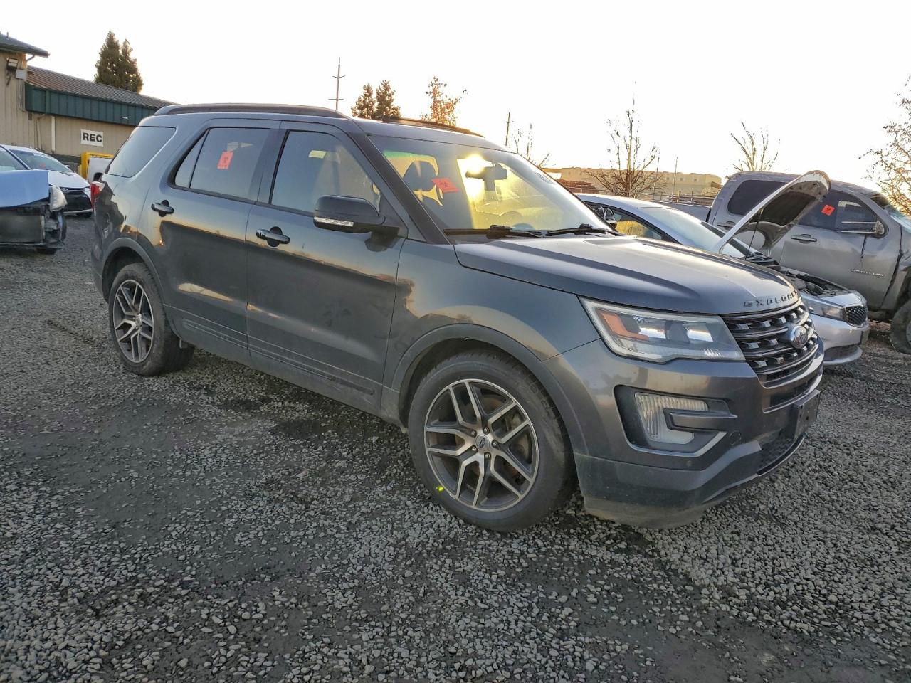 2016 FORD EXPLORER SPORT photo 4