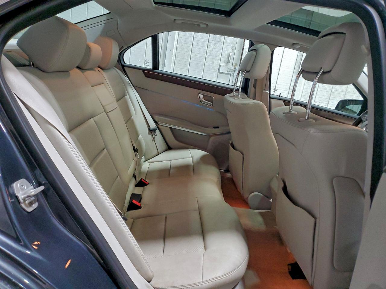 2016 MERCEDES-BENZ E 350 4MATIC photo 11