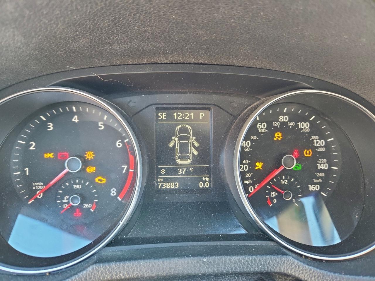 2018 VOLKSWAGEN PASSAT SE photo 9