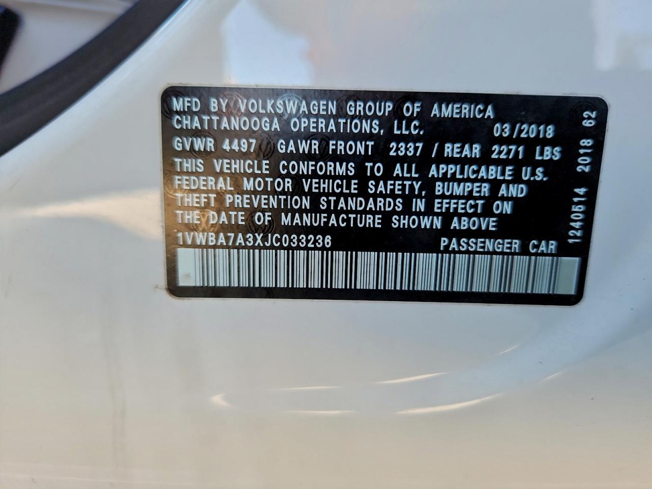 2018 VOLKSWAGEN PASSAT SE photo 13
