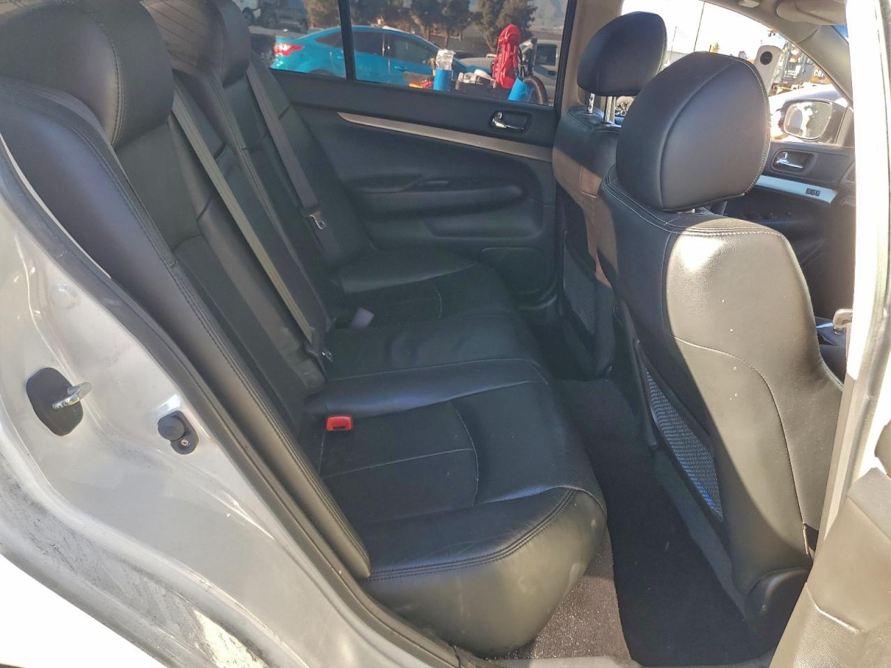 2013 INFINITI G37 BASE photo 19