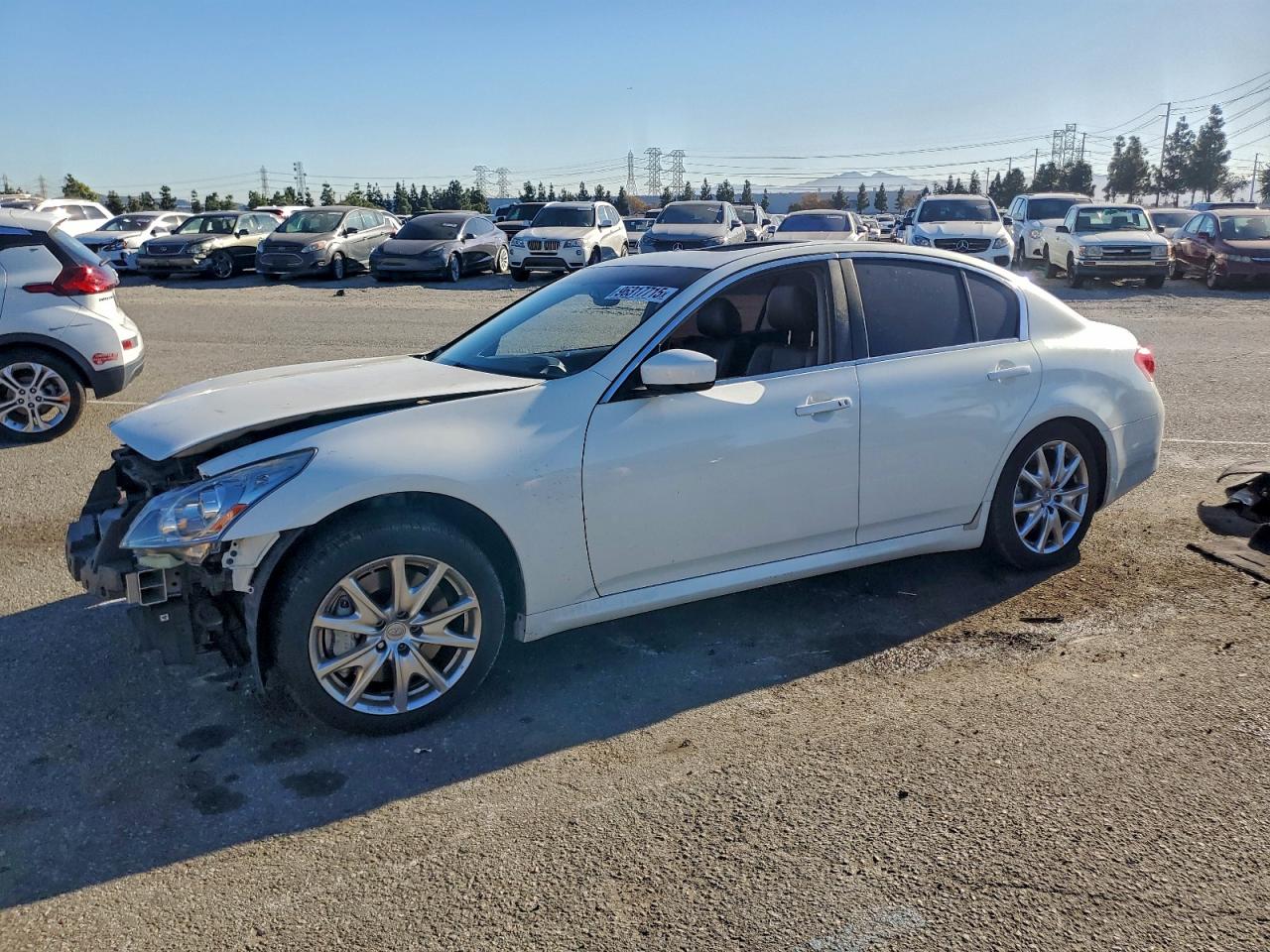 2013 INFINITI G37