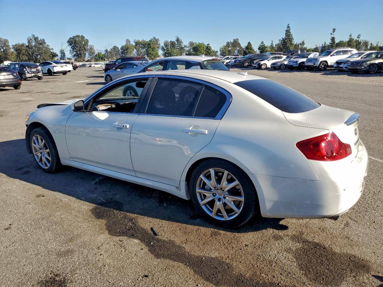 2013 INFINITI G37 BASE photo 3
