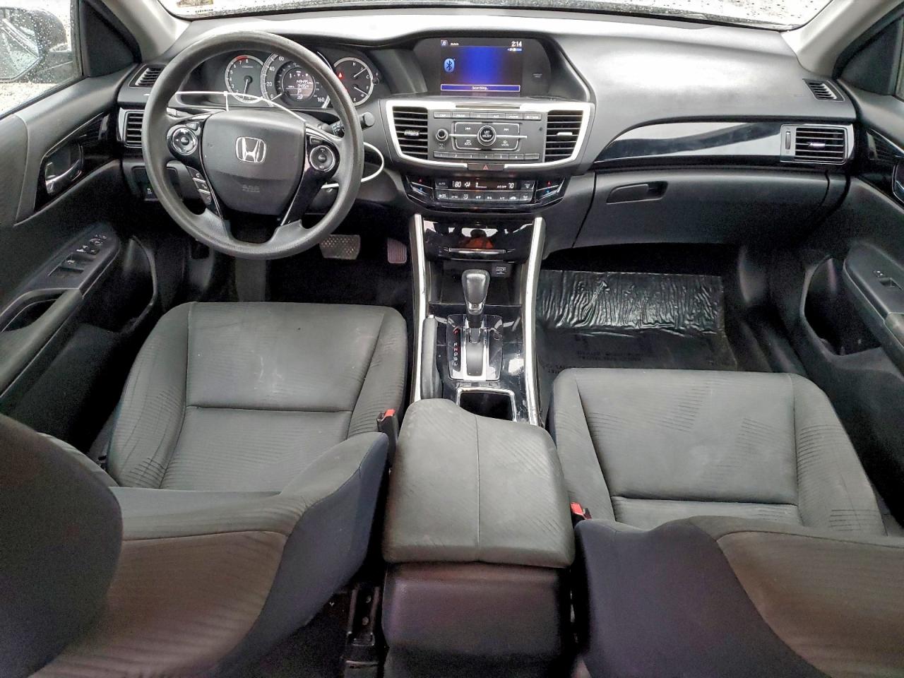 2017 HONDA ACCORD LX photo 15