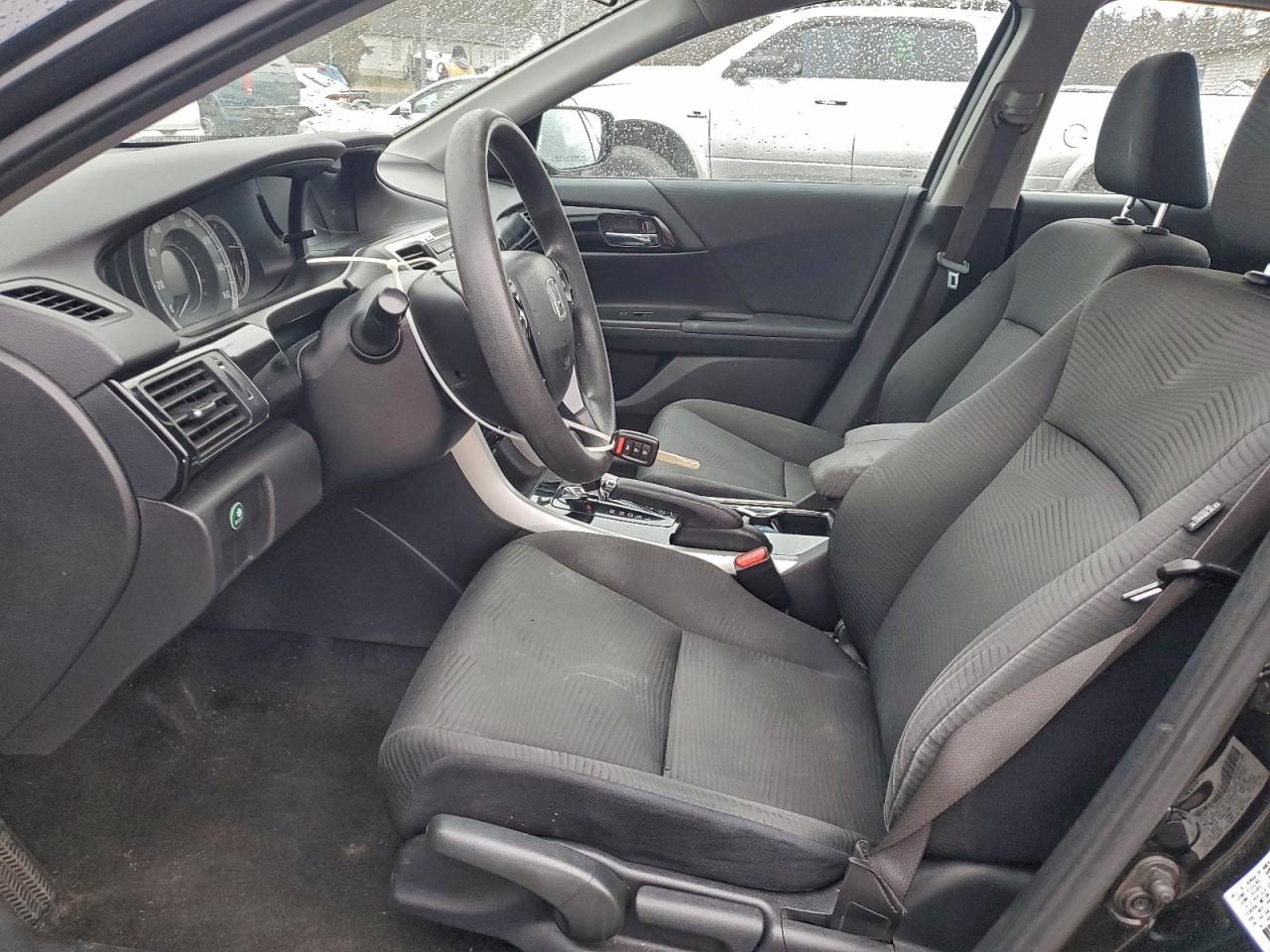 2017 HONDA ACCORD LX photo 13