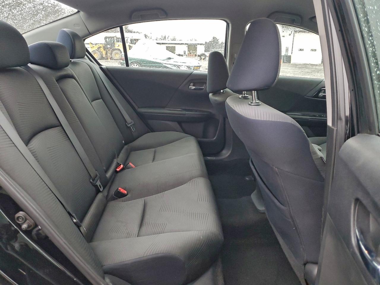 2017 HONDA ACCORD LX photo 19