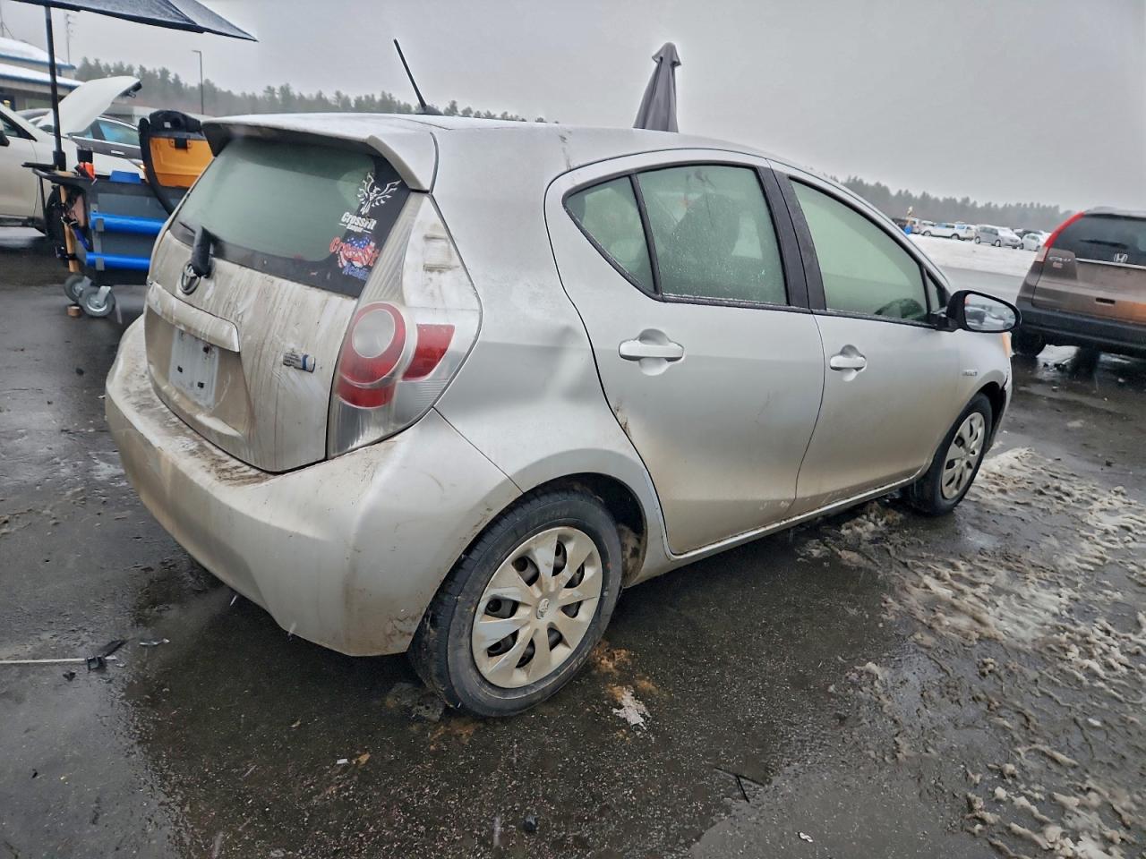 2013 TOYOTA PRIUS C photo 3