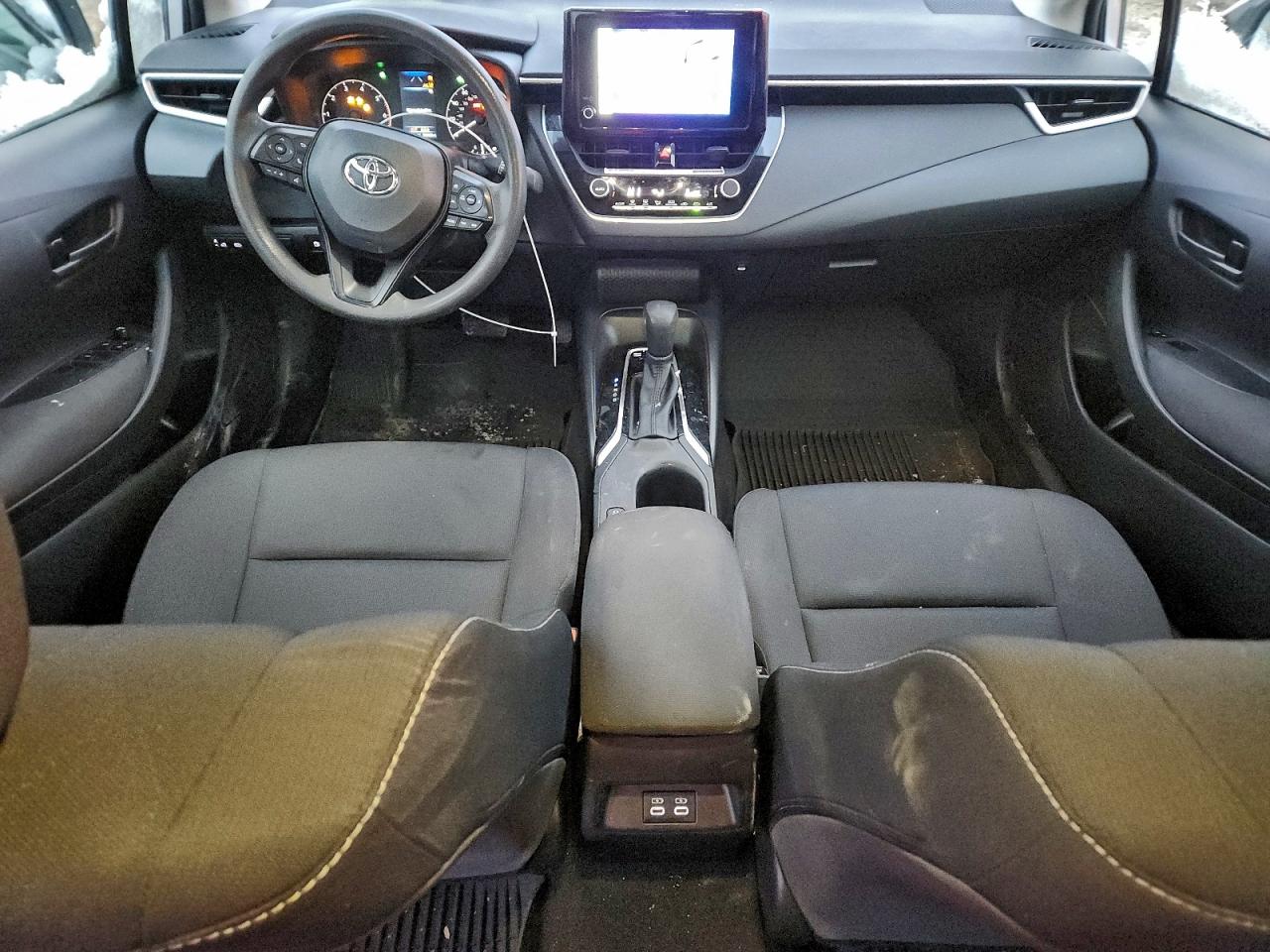 2024 TOYOTA COROLLA LE photo 8