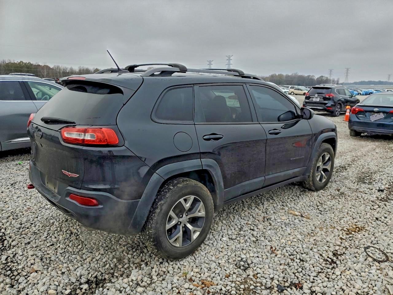 2014 JEEP CHEROKEE TRAILHAWK photo 3