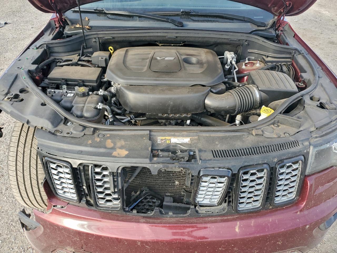 2018 JEEP GRAND CHEROKEE LAREDO photo 12