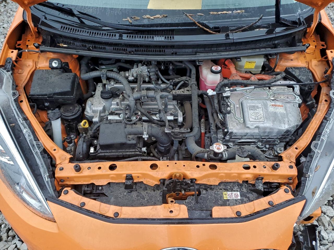 2018 TOYOTA PRIUS C photo 11