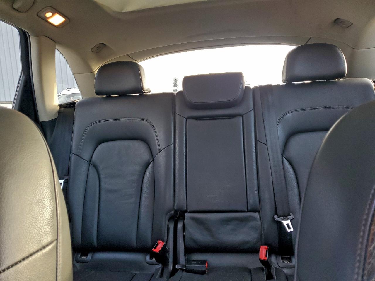2011 AUDI Q5 PREMIUM PLUS photo 10