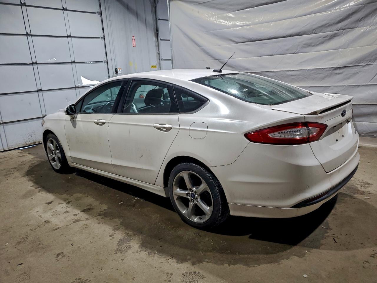 2013 FORD FUSION SE photo 2