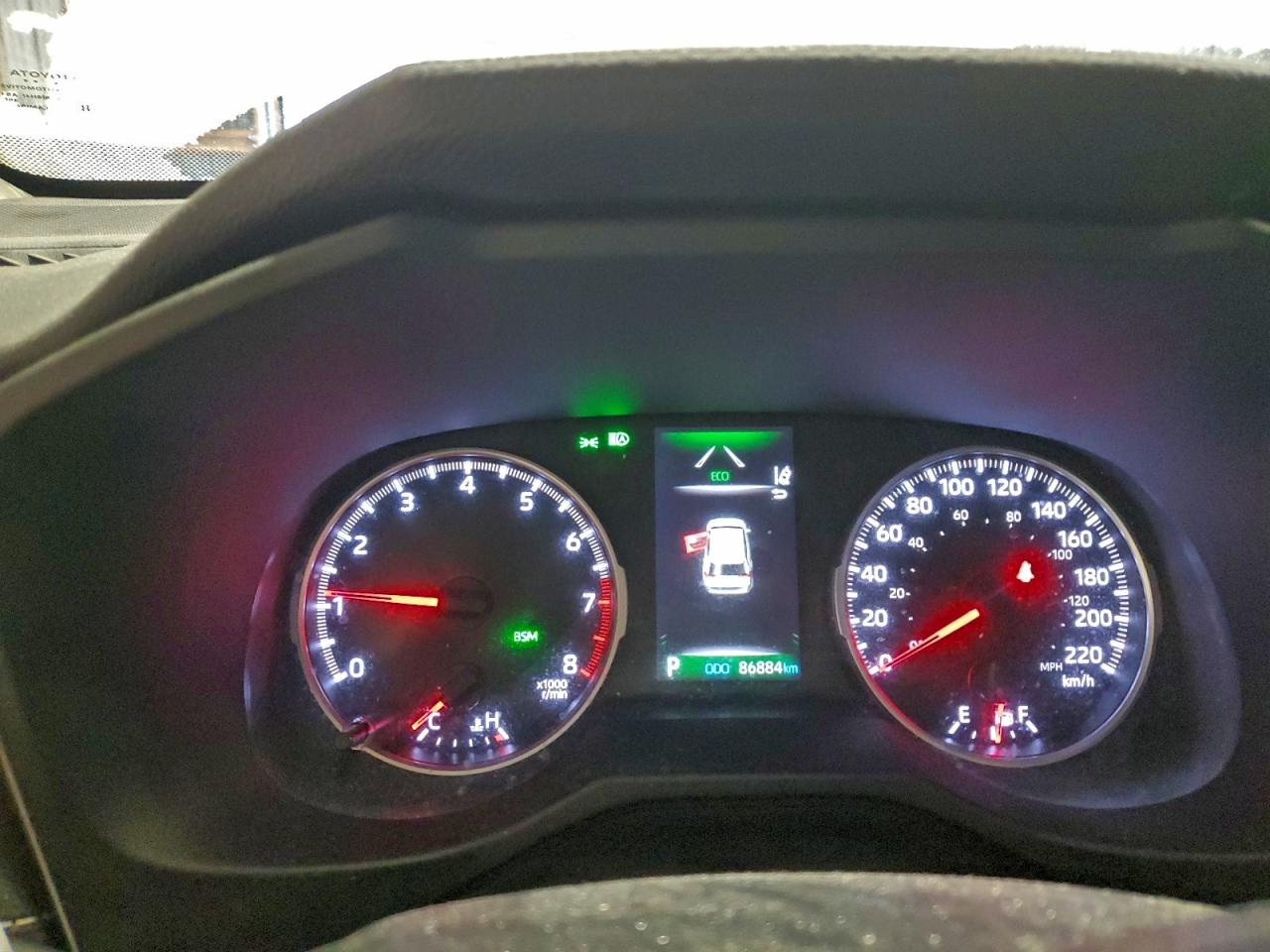 2022 TOYOTA RAV4 XLE photo 9