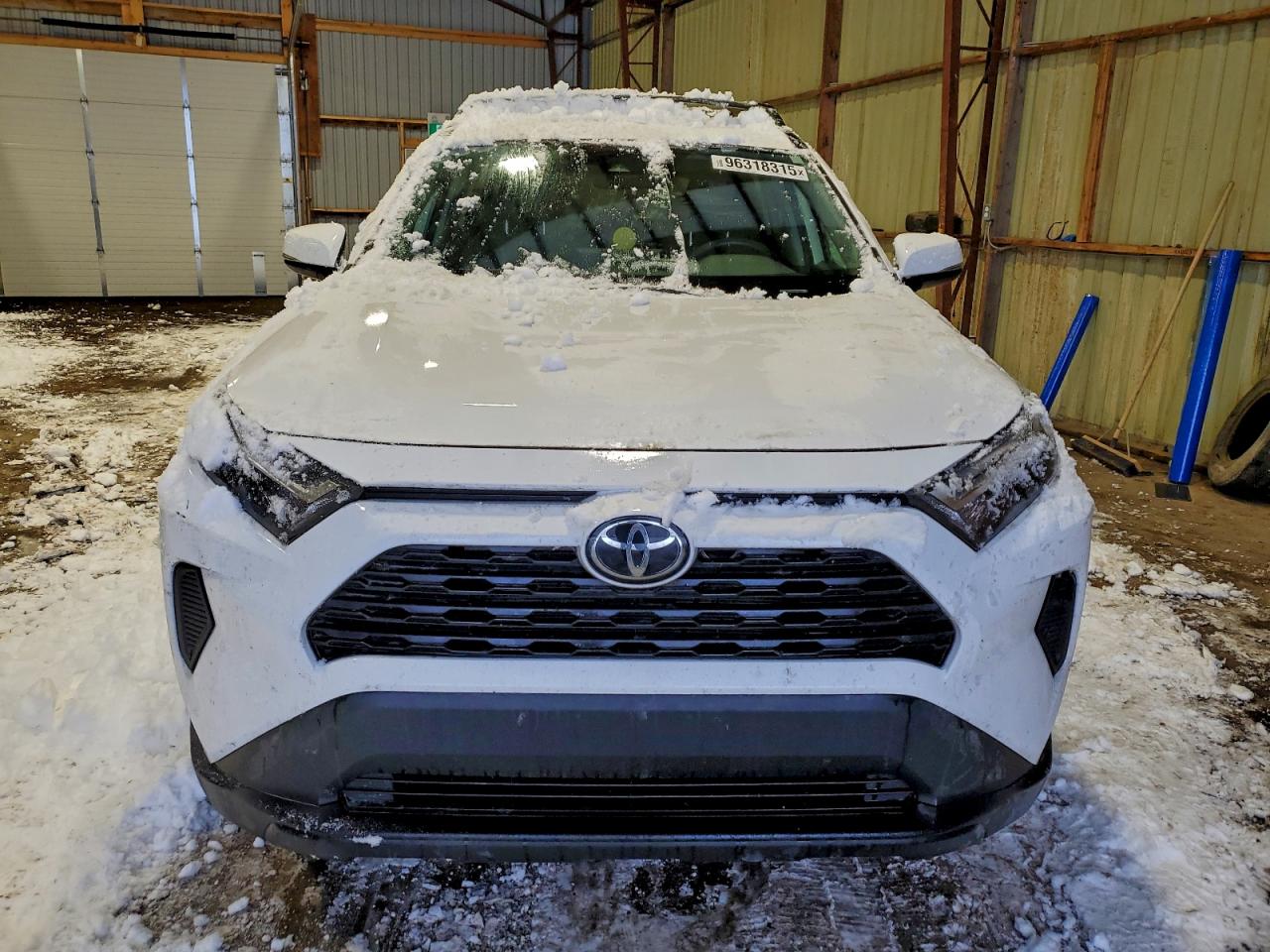 2022 TOYOTA RAV4 XLE photo 5