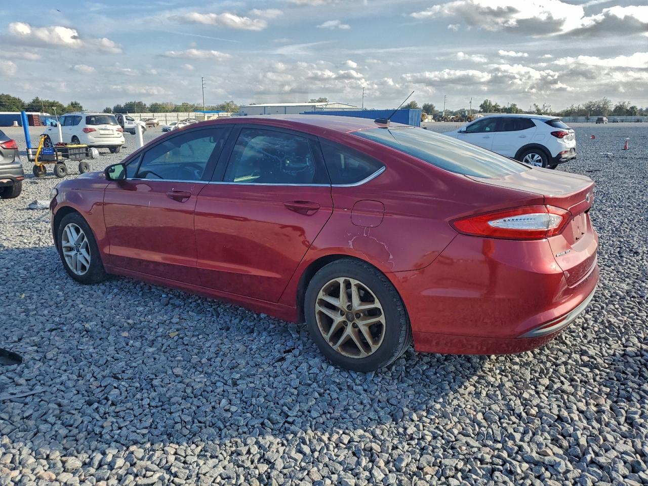 2013 FORD FUSION SE photo 2
