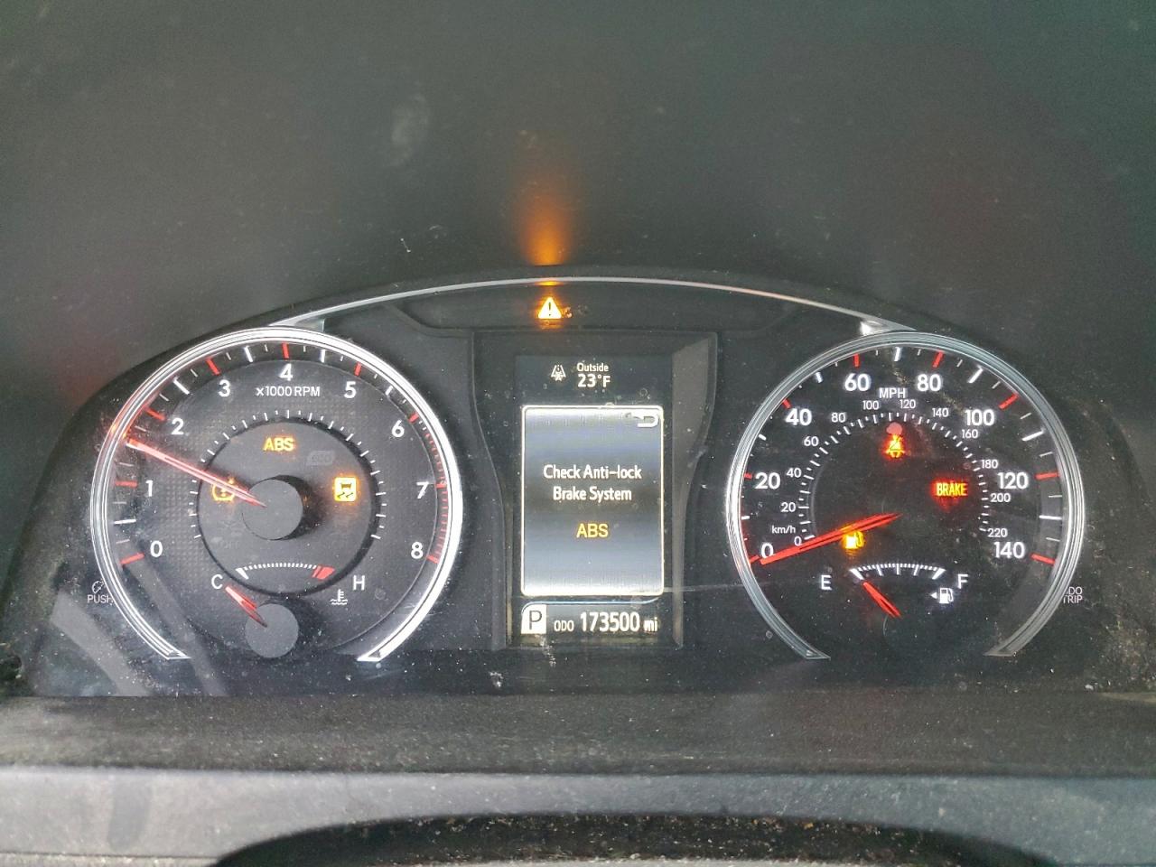 2017 TOYOTA CAMRY LE photo 9