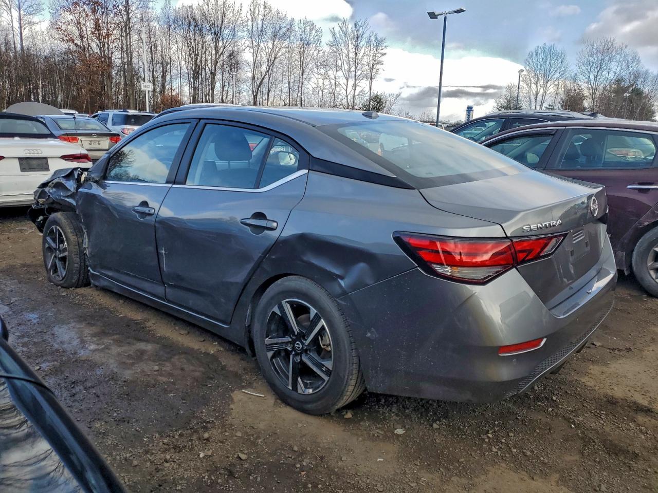 2025 NISSAN SENTRA SV photo 2