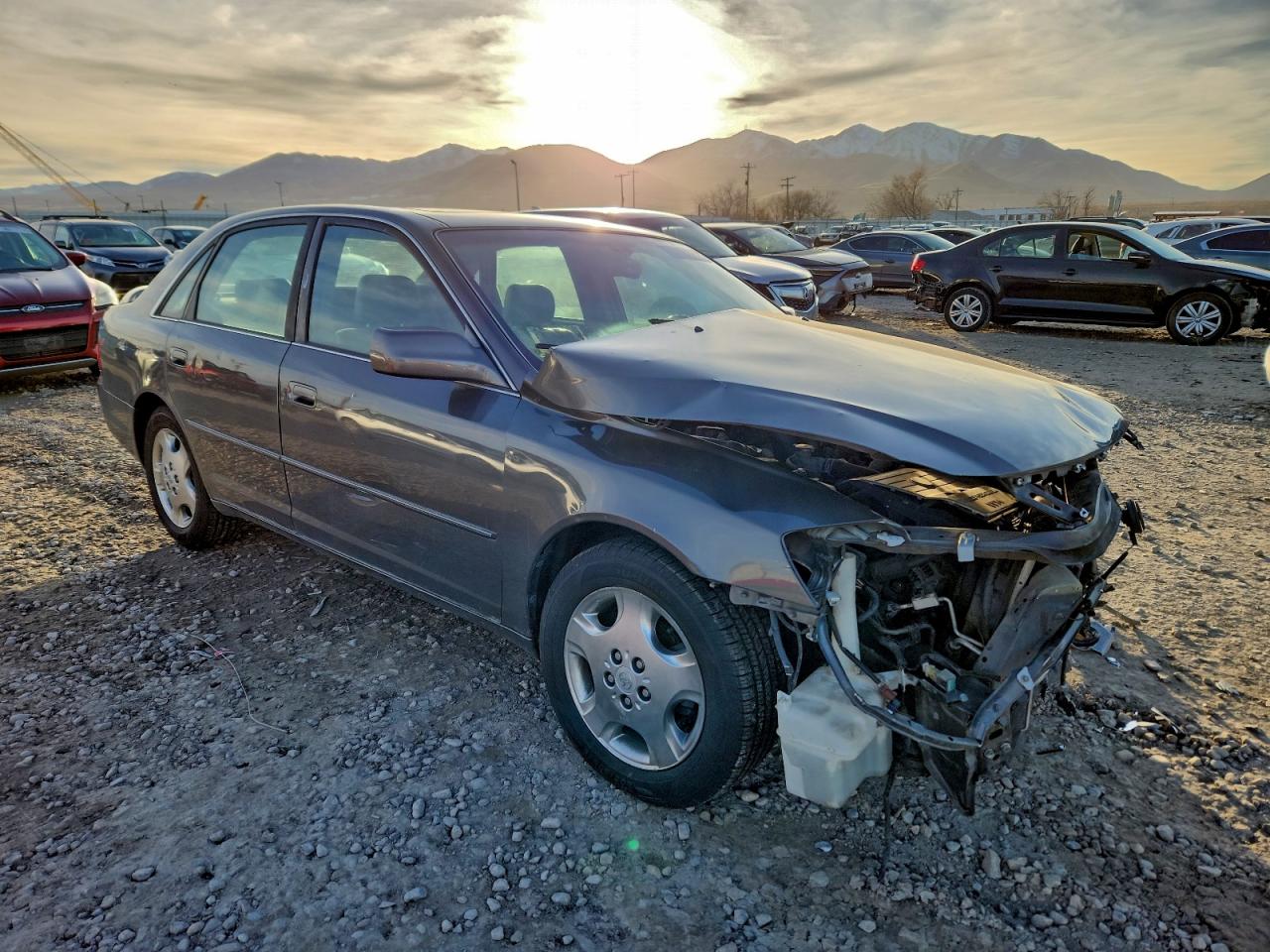 2003 TOYOTA AVALON XL photo 4