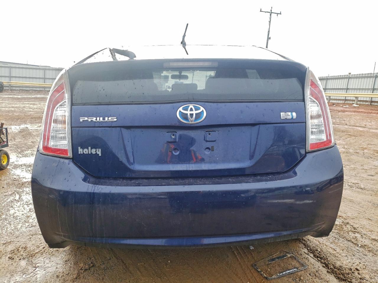 2013 TOYOTA PRIUS photo 6