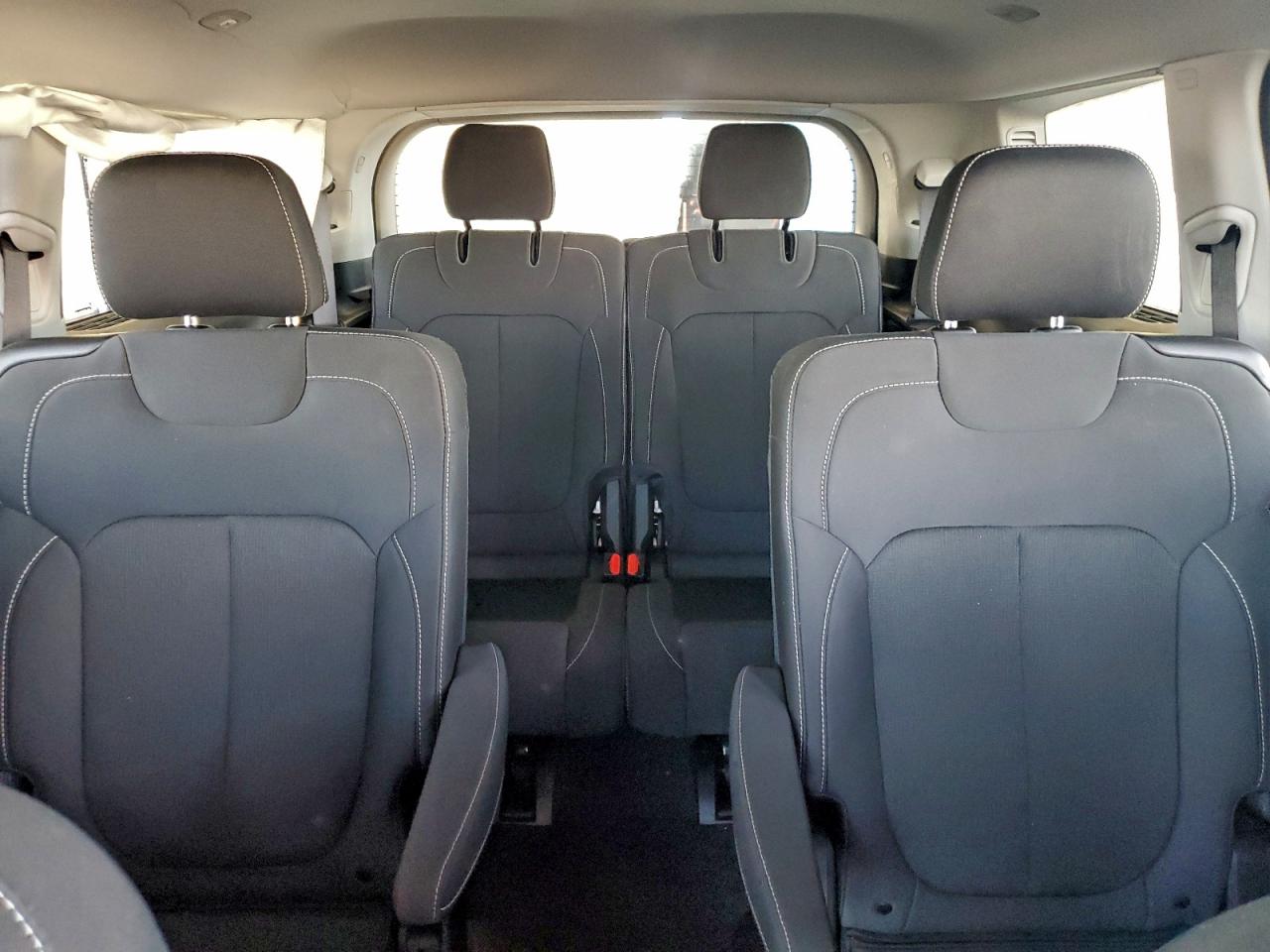 2023 JEEP GRAND CHEROKEE L LAREDO photo 10