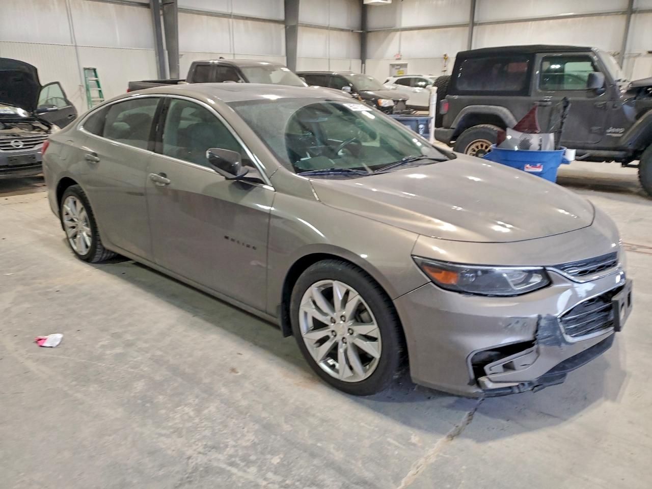 2018 CHEVROLET MALIBU HYBRID photo 4