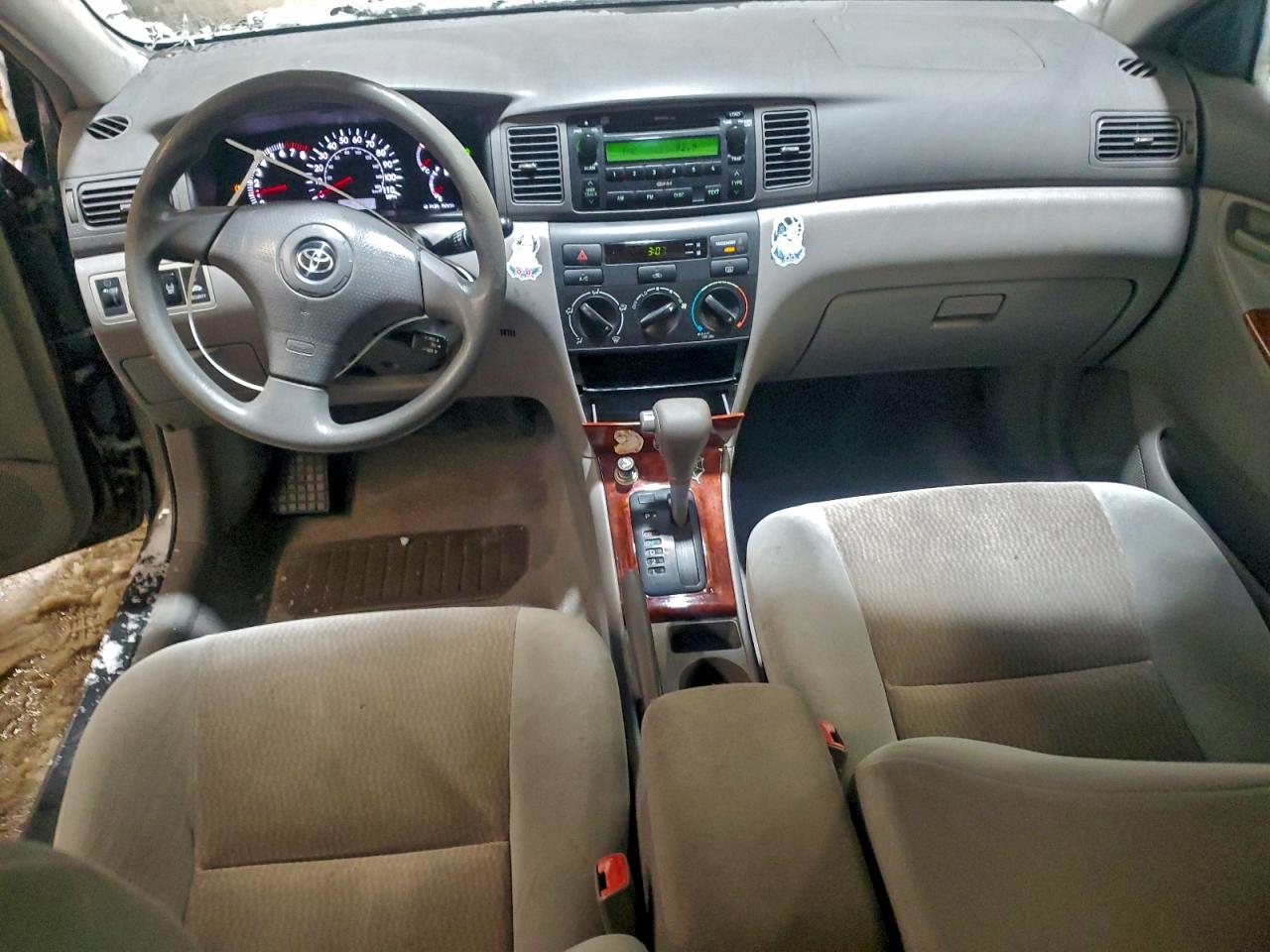 2008 TOYOTA COROLLA CE photo 8