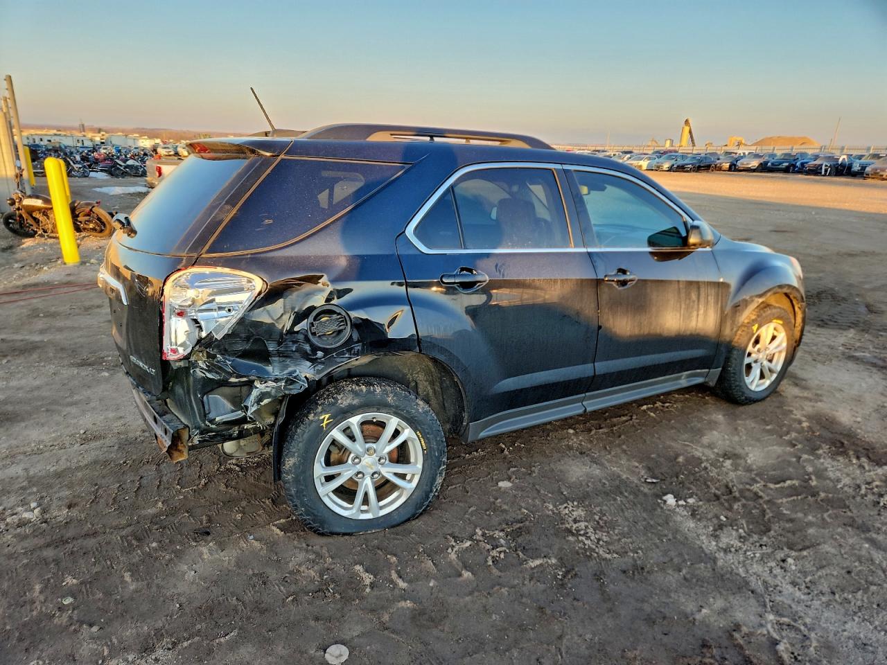 2016 CHEVROLET EQUINOX LT photo 3