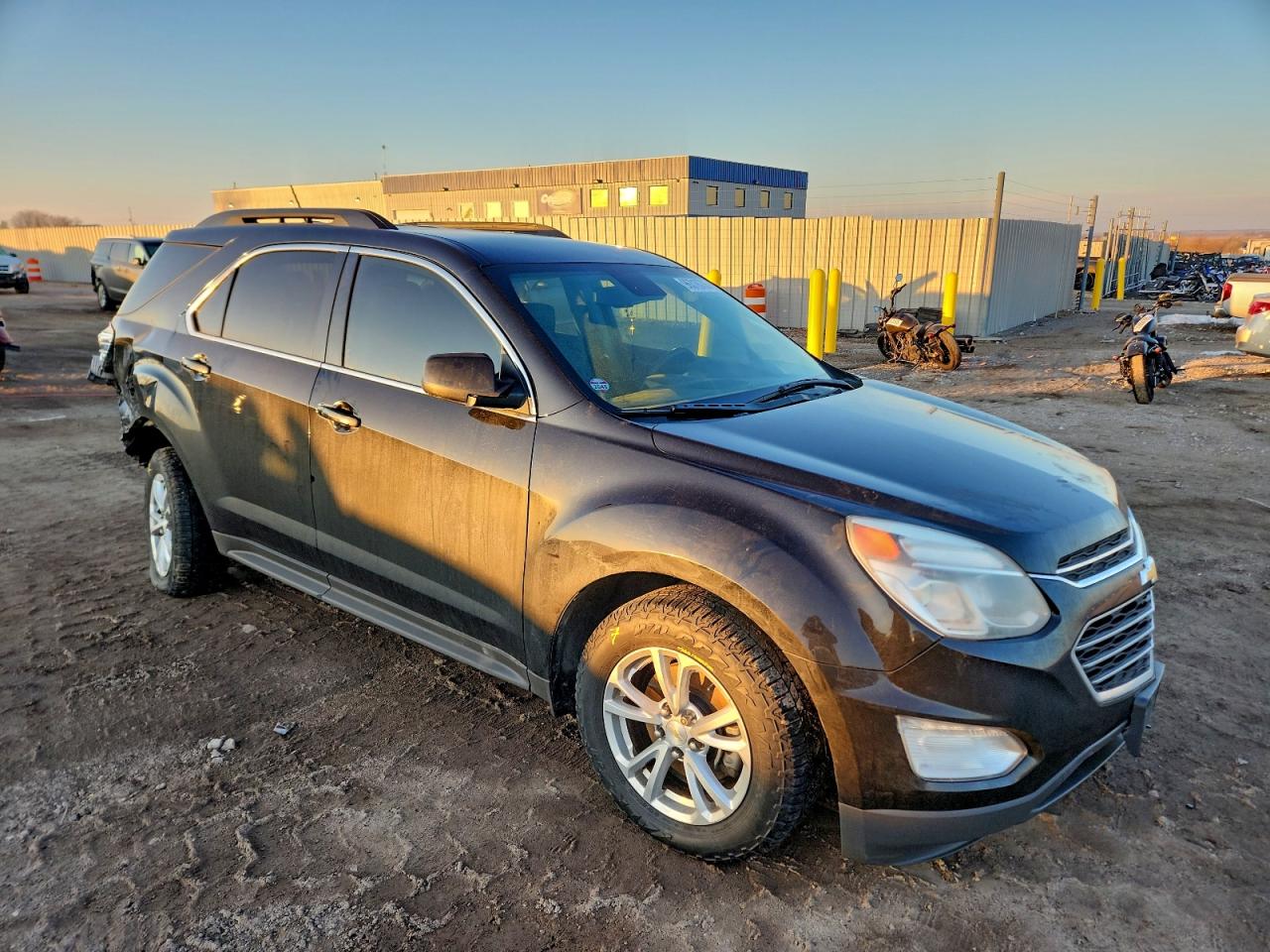 2016 CHEVROLET EQUINOX LT photo 4