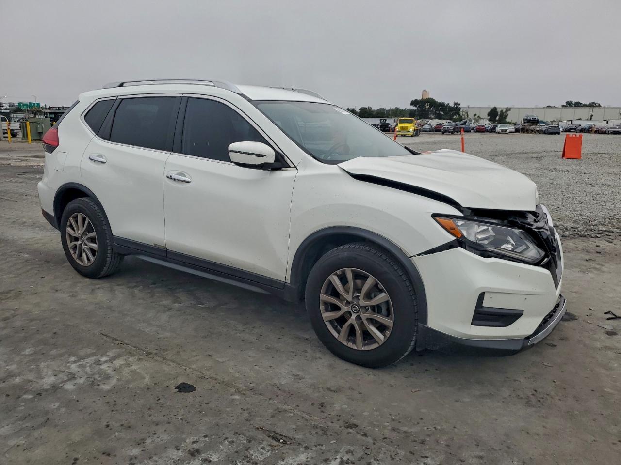 2017 NISSAN ROGUE S photo 13
