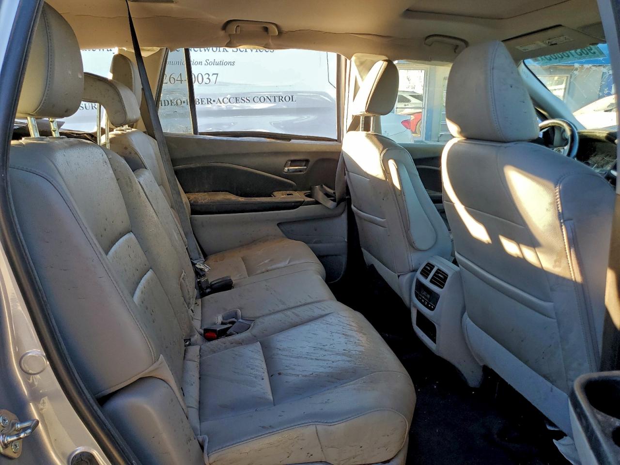 2016 HONDA PILOT EXL photo 31